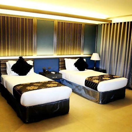 The Pepperland Hotel ليغاسبي المظهر الخارجي الصورة