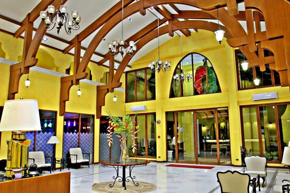 The Pepperland Hotel ليغاسبي المظهر الخارجي الصورة