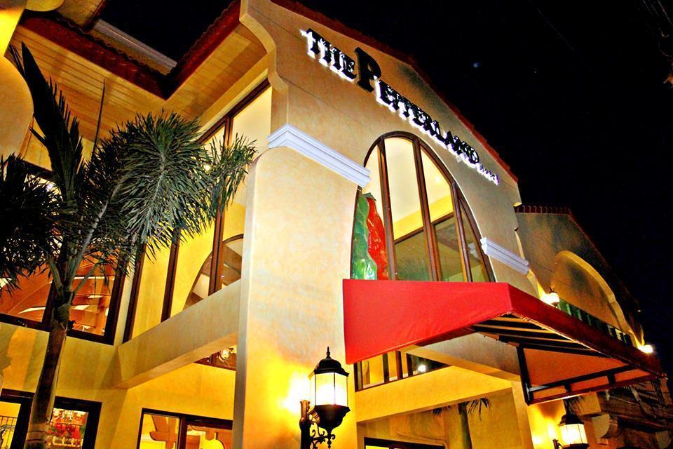 The Pepperland Hotel ليغاسبي المظهر الخارجي الصورة