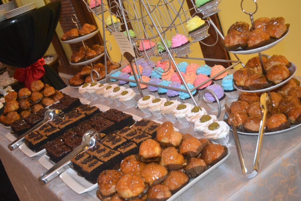 The Pepperland Hotel ليغاسبي المظهر الخارجي الصورة