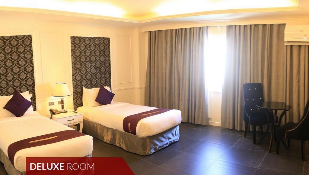The Pepperland Hotel ليغاسبي المظهر الخارجي الصورة